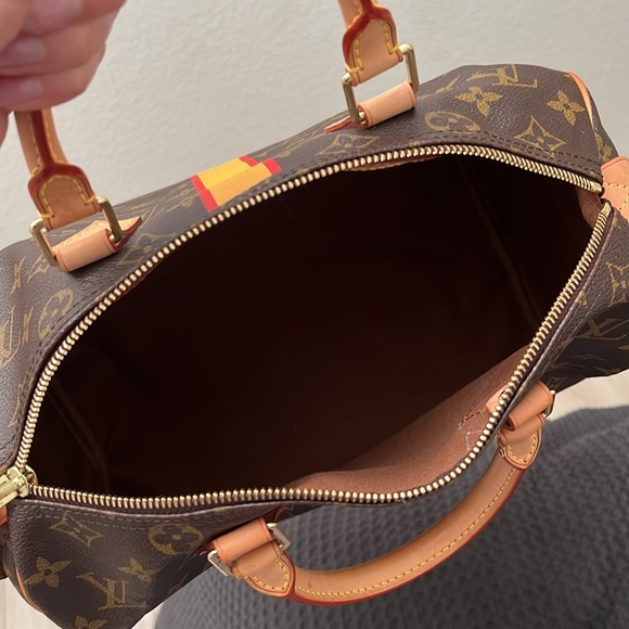 Louis Vuitton purse - Picture 6 of 8